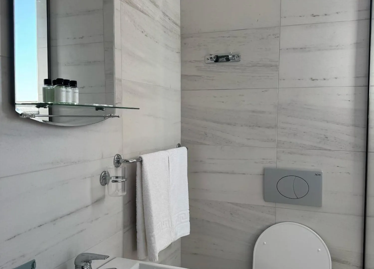 Diell Hotel Durrës 3*,  Albania